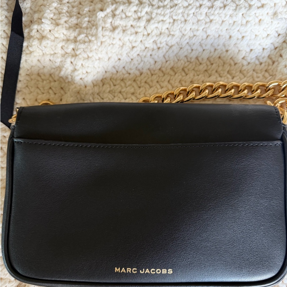 Marc Jacobs Black Leather Crossbody with Gold Chain and Ivory Branded Strap - Picture 3 of 6